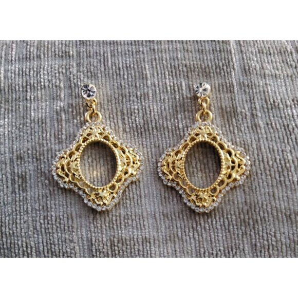 Vintage Signed PWC Goldtone and Clear Crystal Filigree Oval Picture Frame Dangle - Picture 5 of 16